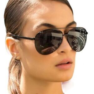 Quay Australia Vivienne Sunglasses Unisex Black Aviator Metal Tinted Shades